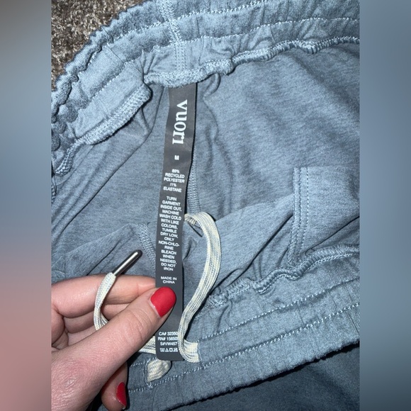 VUORI Boyfriend Dreamknit Joggers, like new! - Picture 5 of 6